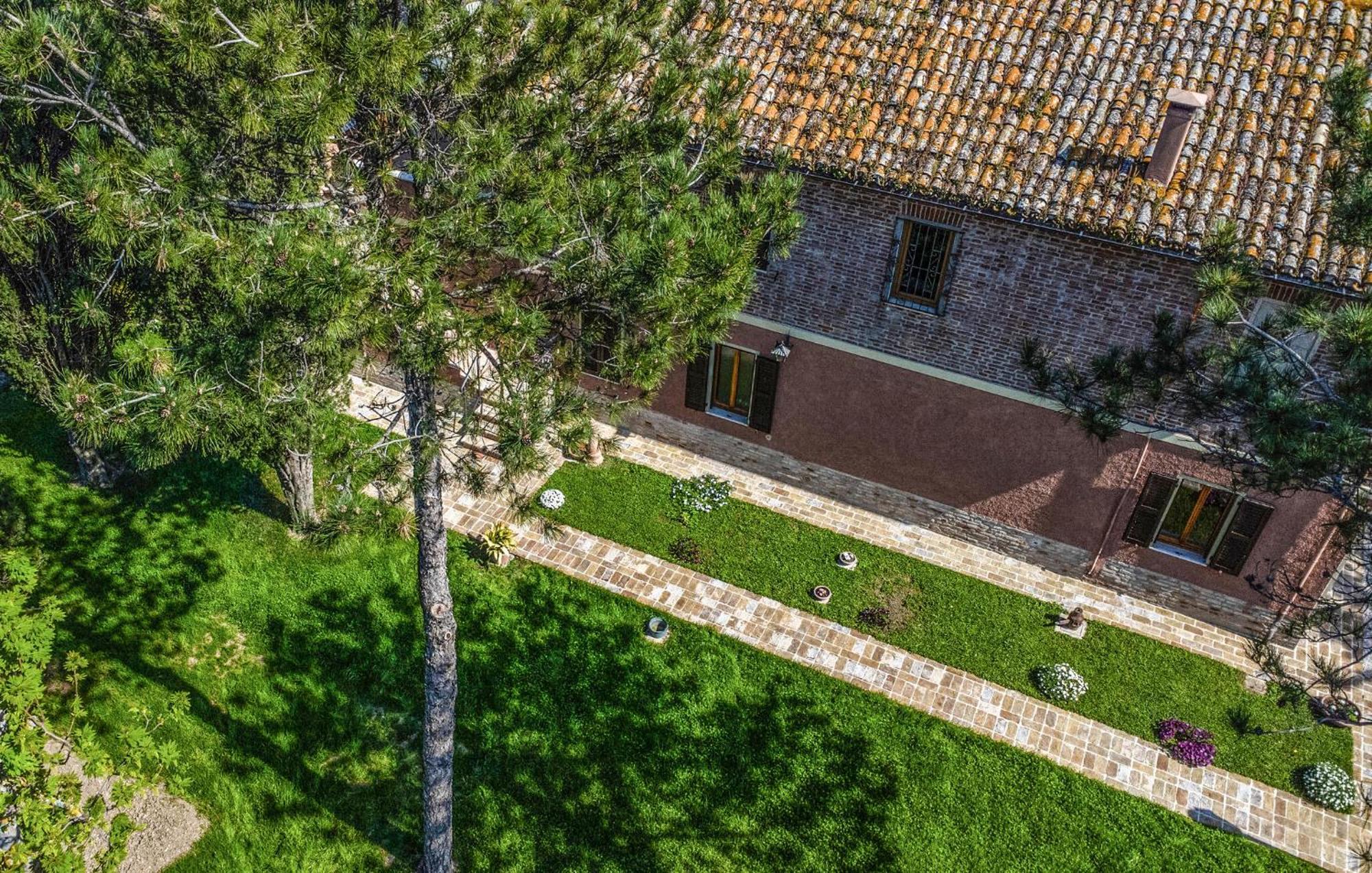 Beautiful Home In Cappone Di Vallefoglia Ripe Eksteriør bilde